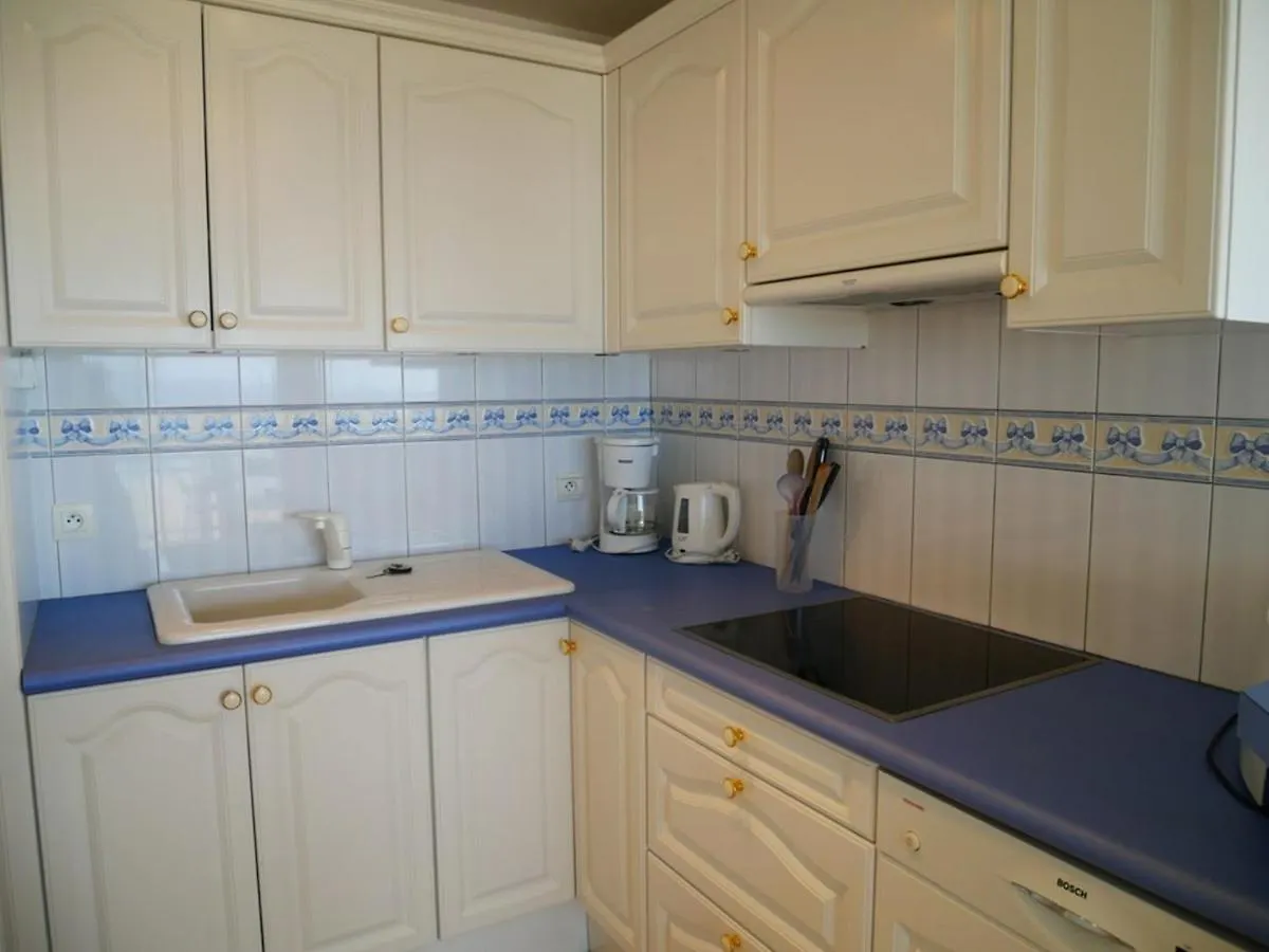 Quiberon: Appartement 3 Pieces Avec Balcon Et Parking Pres Du Centre - Fr-1-478-37 Διαμέρισμα